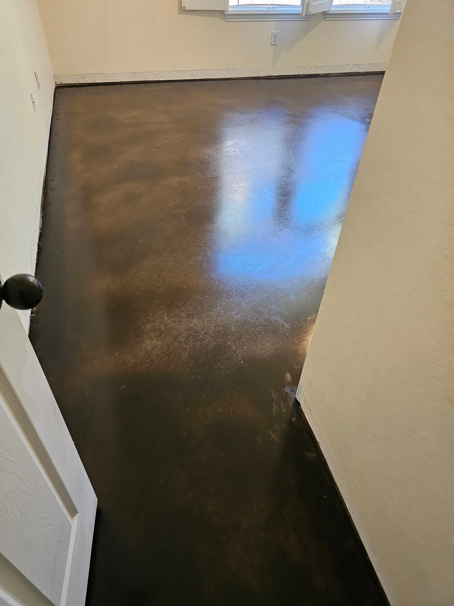 Residential interior — Stained concrete